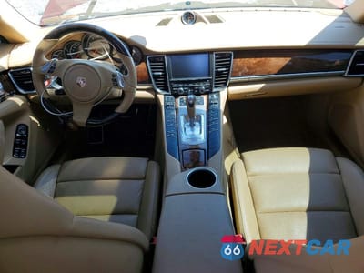 Zdjęcie 8 z 13 samochodu: 2014 PORSCHE PANAMERA 2 VIN:WP0AA2A70EL013734 - miniatura