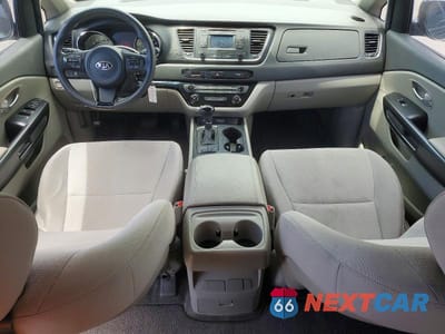 Zdjęcie 8 z 13 samochodu: 2016 KIA SEDONA LX VIN:KNDMB5C12G6202780 - miniatura