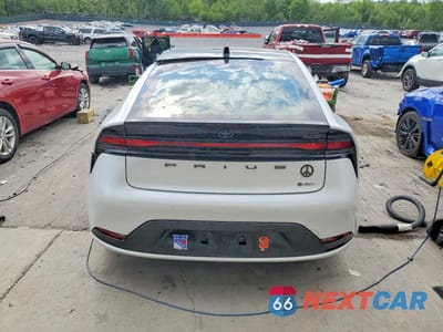 Zdjęcie 6 z 13 samochodu: 2023 TOYOTA PRIUS XLE VIN:JTDADABU9P3001848 - miniatura
