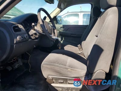 Zdjęcie 7 z 13 samochodu: 2008 CHEVROLET TAHOE K1500 VIN:1GNFK13098J126473 - miniatura