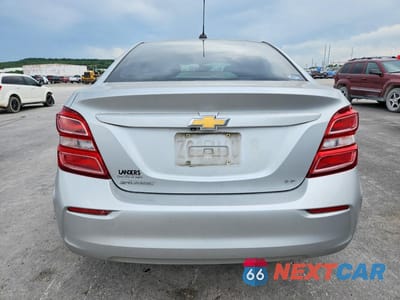 Zdjęcie 6 z 12 samochodu: 2018 CHEVROLET SONIC LT VIN:1G1JD5SH4J4129516 - miniatura