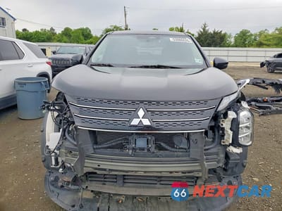 Piąte zdjęcie samochodu w środku: 2022 MITSUBISHI OUTLANDER ES VIN:JA4J4TA8XNZ044681 - miniatura