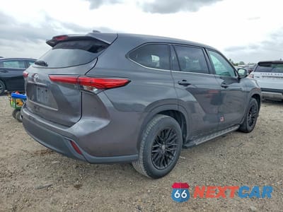 Trzecie zdjęcie samochodu z tyłu: 2021 TOYOTA HIGHLANDER L VIN:5TDCZRAH1MS084361 - miniatura