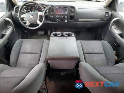 Zdjęcie 8 z 12 samochodu: 2009 CHEVROLET SILVERADO K2500 HEAVY DUTY LT VIN:1GCHK53669F122768 - miniatura