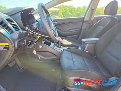 Zdjęcie 7 z 13 samochodu: 2016 KIA FORTE LX VIN:KNAFK4A65G5611487 - miniatura