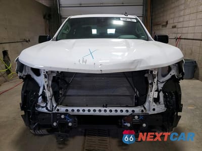 Piąte zdjęcie samochodu w środku: 2026 CHEVROLET SILVERADO K1500 RST VIN:1GCUKEED3TZ187500 - miniatura