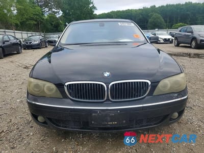 Piąte zdjęcie samochodu w środku: 2007 BMW 750 VIN:WBAHN83517DT65944 - miniatura