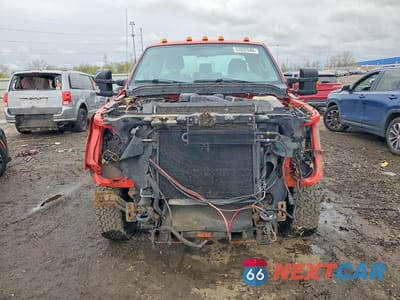 Piąte zdjęcie samochodu w środku: 2016 FORD F250 SUPER DUTY VIN:1FT7X2B68GEB30158 - miniatura