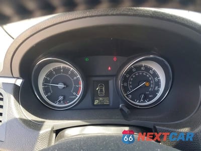 Zdjęcie 9 z 12 samochodu: 2010 SUZUKI KIZASHI SLS VIN:JS2RF9A71A6100148 - miniatura