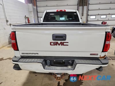 Zdjęcie 6 z 12 samochodu: 2016 GMC SIERRA K2500 SLT VIN:1GT12TE82GF162900 - miniatura