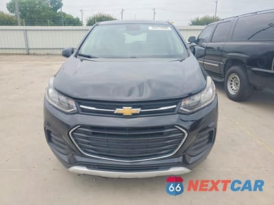 Piąte zdjęcie samochodu w środku: 2017 CHEVROLET TRAX LS VIN:3GNCJKSBXHL284781 - miniatura