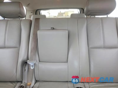 Zdjęcie 10 z 14 samochodu: 2008 CHEVROLET SUBURBAN K1500 LS VIN:1GNFK16398J231228 - miniatura
