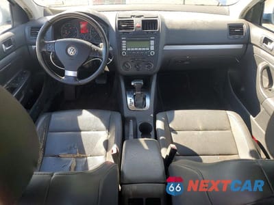 Zdjęcie 8 z 13 samochodu: 2009 VOLKSWAGEN JETTA TDI VIN:3VWAL71K29M125013 - miniatura