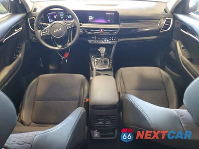 Zdjęcie 8 z 13 samochodu: 2026 KIA SELTOS S VIN:KNDEUCAA1T7902171 - miniatura