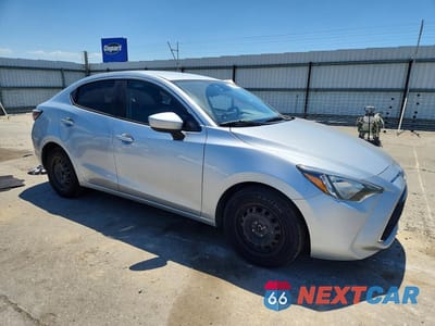 Czwarte zdjęcie samochodu z boku: 2019 TOYOTA YARIS L VIN:3MYDLBYV4KY519129 - miniatura