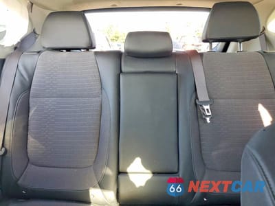 Zdjęcie 10 z 13 samochodu: 2023 KIA SELTOS VIN:KNDEU2AA2P7392106 - miniatura