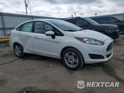 Czwarte zdjęcie samochodu z boku: 2019 FORD FIESTA SE VIN:3FADP4BJ0KM138198 - miniatura