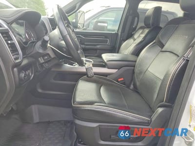 Zdjęcie 7 z 12 samochodu: 2022 RAM 3500 VIN:3C63RRJL1NG415712 - miniatura