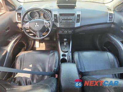 Zdjęcie 8 z 13 samochodu: 2007 MITSUBISHI OUTLANDER ES VIN:JA4MS31X27Z006519 - miniatura