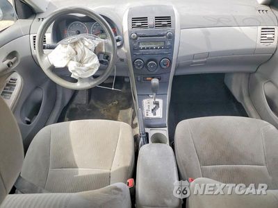 Zdjęcie 8 z 12 samochodu: 2010 TOYOTA COROLLA LE VIN:1NXBU4EEXAZ305908 - miniatura
