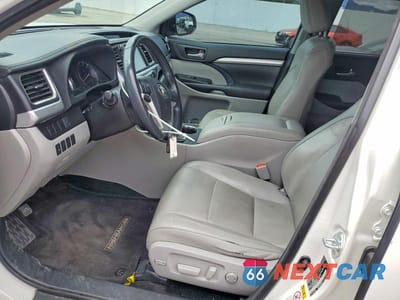 Zdjęcie 7 z 14 samochodu: 2015 TOYOTA HIGHLANDER XLE VIN:5TDKKRFH1FS090172 - miniatura