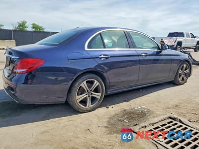 Trzecie zdjęcie samochodu z tyłu: 2020 MERCEDES-BENZ E 350 VIN:W1KZF8DBXLA827119 - miniatura