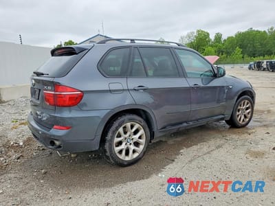 Trzecie zdjęcie samochodu z tyłu: 2013 BMW X5 XDRIVE35I VIN:5UXZV4C58D0B03102 - miniatura