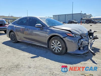 Czwarte zdjęcie samochodu z boku: 2019 TOYOTA CAMRY LE VIN:4T1B31HK0KU517446 - miniatura