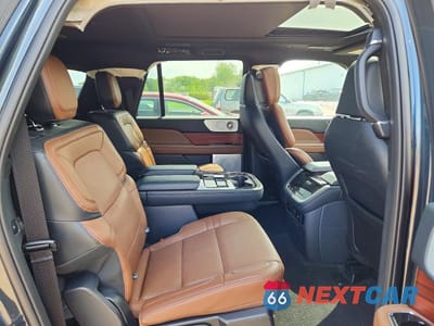Zdjęcie 11 z 14 samochodu: 2024 LINCOLN NAVIGATOR L RESERVE VIN:5LMJJ3LG9REL09518 - miniatura