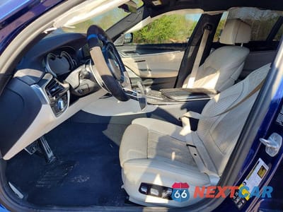 Zdjęcie 7 z 12 samochodu: 2017 BMW 540 XI VIN:WBAJE7C35HG888328 - miniatura