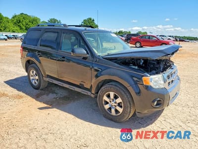 Czwarte zdjęcie samochodu z boku: 2010 FORD ESCAPE LIMITED VIN:1FMCU0E77AKD09456 - miniatura