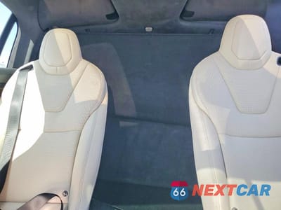 Zdjęcie 10 z 14 samochodu: 2026 TESLA MODEL X VIN:7SAXCBE59TF473345 - miniatura