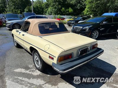 Trzecie zdjęcie samochodu z tyłu: 1982 ALFA ROMEO VELOCE 2000 SPIDER VIN:ZARBA5418C1015601 - miniatura