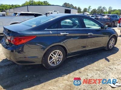 Trzecie zdjęcie samochodu z tyłu: 2011 HYUNDAI SONATA SE 2.0T VIN:5NPEC4AB5BH176892 - miniatura