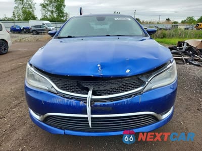 Piąte zdjęcie samochodu w środku: 2015 CHRYSLER 200 LIMITED VIN:1C3CCCAB7FN642432 - miniatura
