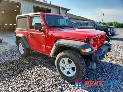 Czwarte zdjęcie samochodu z boku: 2020 JEEP WRANGLER SPORT VIN:1C4GJXAN2LW203214 - miniatura