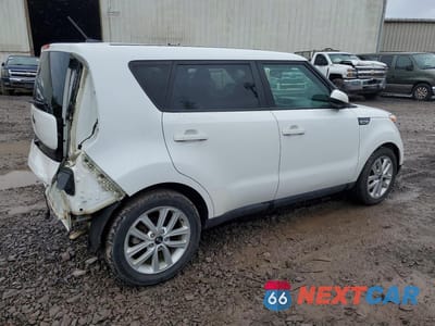 Trzecie zdjęcie samochodu z tyłu: 2018 KIA SOUL + VIN:KNDJP3A56J7898690 - miniatura