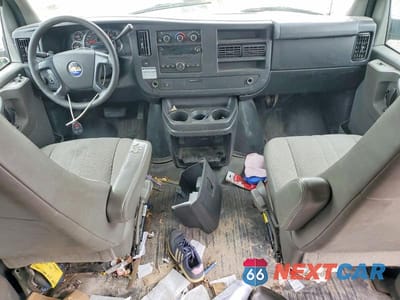 Zdjęcie 8 z 12 samochodu: 2011 CHEVROLET EXPRESS G1500 VIN:1GCSHAF44B1141555 - miniatura