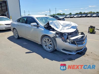 Czwarte zdjęcie samochodu z boku: 2017 CHEVROLET IMPALA LT VIN:1G1105SA2HU184863 - miniatura