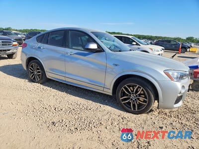 Czwarte zdjęcie samochodu z boku: 2017 BMW X4 XDRIVEM40I VIN:5UXXW7C37H0W63684 - miniatura