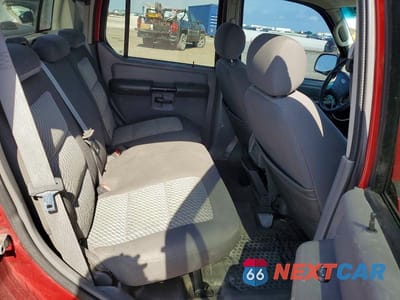 Zdjęcie 10 z 12 samochodu: 2005 FORD EXPLORER SPORT TRAC VIN:1FMZU77K25UA07748 - miniatura