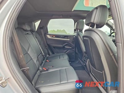 Zdjęcie 11 z 14 samochodu: 2025 PORSCHE CAYENNE VIN:WP1AA2AY3SDA02305 - miniatura