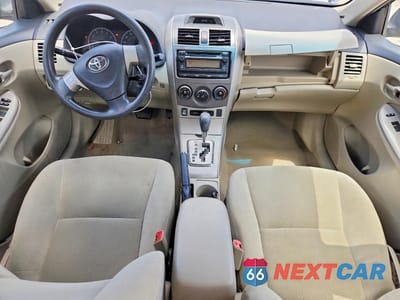 Zdjęcie 8 z 12 samochodu: 2012 TOYOTA COROLLA LE VIN:2T1BU4EE7CC836889 - miniatura