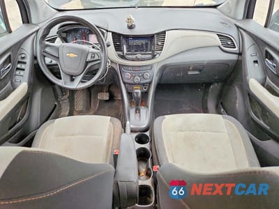 Zdjęcie 8 z 13 samochodu: 2019 CHEVROLET TRAX LS VIN:3GNCJKSB7KL333751 - miniatura
