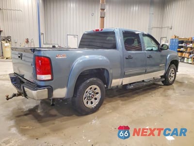 Trzecie zdjęcie samochodu z tyłu: 2010 GMC SIERRA K1500 SL VIN:3GTRKUEA6AG167177 - miniatura