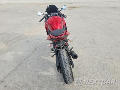 Czwarte zdjęcie samochodu z boku: 2021 KAWASAKI EX400 VIN:JKAEXKG11MDAC9350 - miniatura