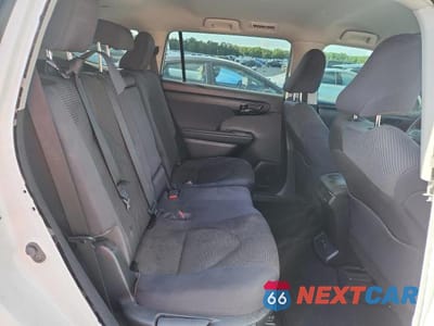 Zdjęcie 11 z 14 samochodu: 2021 TOYOTA HIGHLANDER L VIN:5TDCZRAH8MS529050 - miniatura
