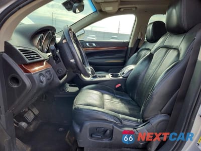 Zdjęcie 7 z 14 samochodu: 2010 LINCOLN MKT VIN:2LMHJ5AR8ABJ30456 - miniatura