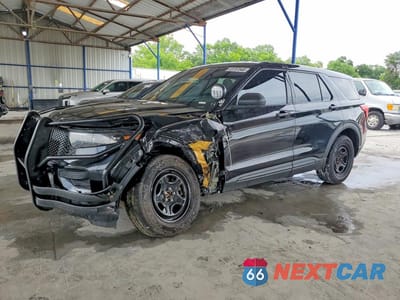 2024 FORD EXPLORER POLICE INTERCEPTOR 1FM5K8AC1RGA68296 - główne zdjęcie licytacji z USA - miniatura
