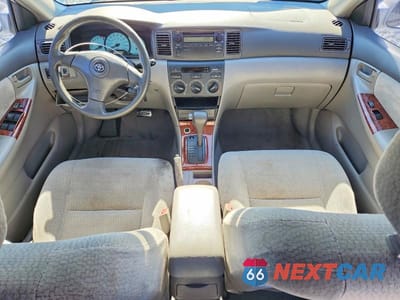 Zdjęcie 8 z 12 samochodu: 2004 TOYOTA COROLLA LE VIN:2T1BR32E94C318655 - miniatura